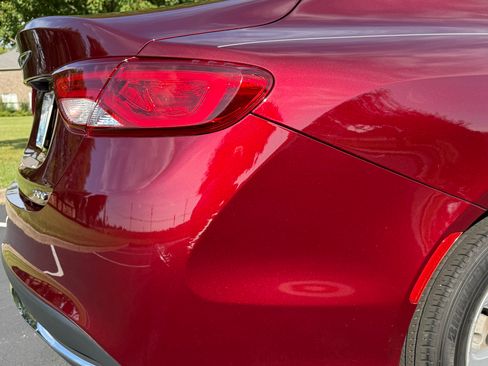 Used 2015 Chrysler 200 Limited FWD image 13