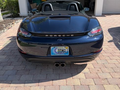 Used 2018 Porsche 718 Boxster S RWD image 5