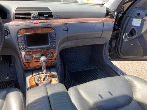 Used 2006 Mercedes-Benz S 500 4MATIC image 12