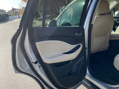 Used 2019 Buick Envision Preferred image 19