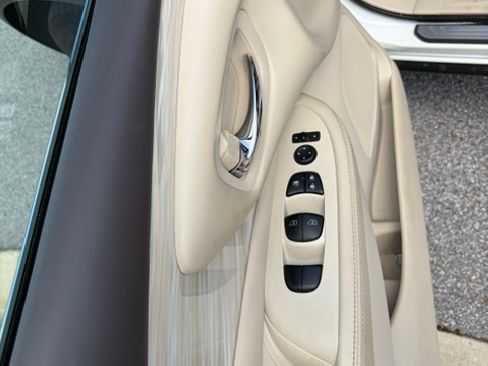 Used 2018 Nissan Murano SV FWD image 21