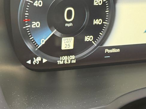 Used 2019 Volvo XC90 T6 Momentum w/ Advanced Package AWD/4WD image 13