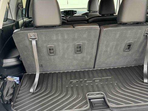 Used 2022 Honda Pilot Special Edition image 9