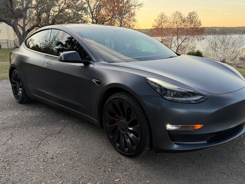 Used 2022 Tesla Model 3 Performance image 6