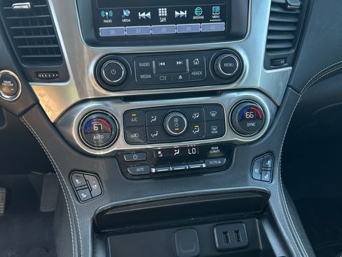 Used 2020 Chevrolet Tahoe Premier AWD/4WD image 10