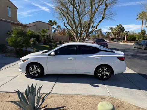 Used 2020 Nissan Sentra SV w/ Electronics Package image 4