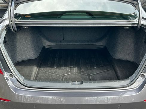 Used 2022 Honda Accord Touring image 15