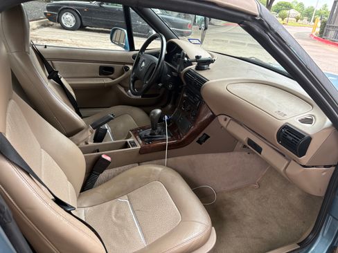Used 1997 BMW Z3 2.8 RWD image 9