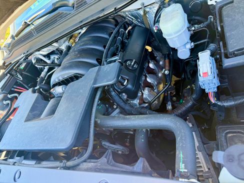 Used 2016 GMC Yukon SLT image 11