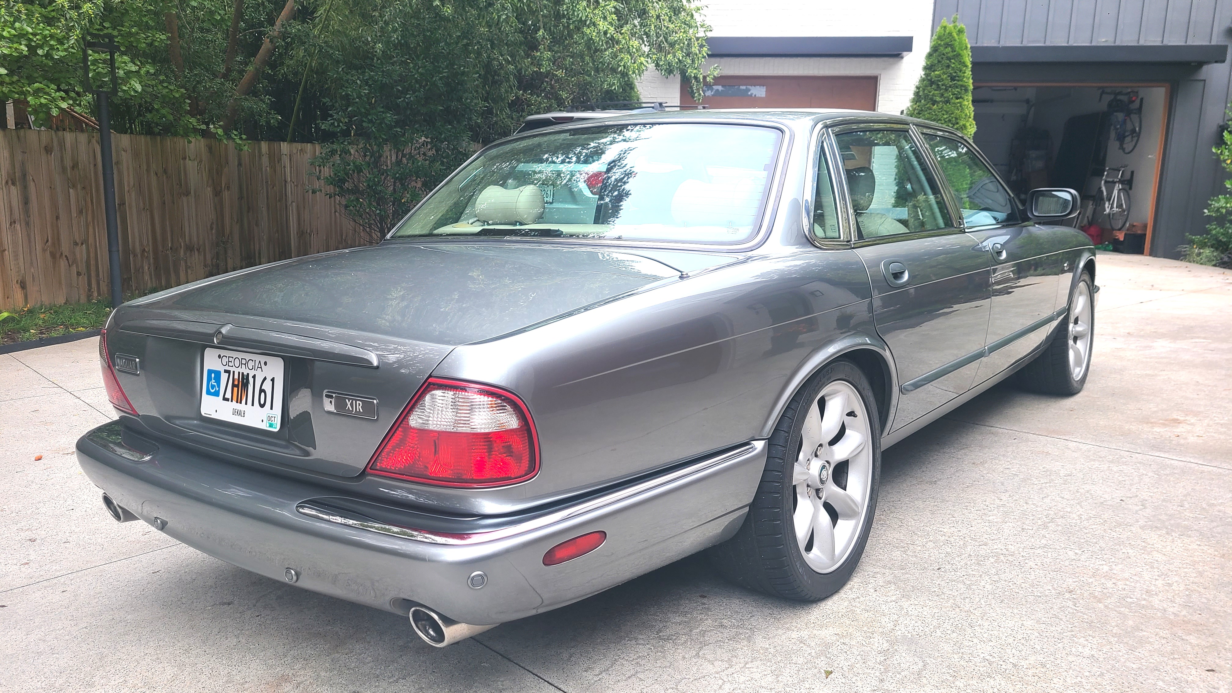 Used 2003 Jaguar XJ8 RWD image 6