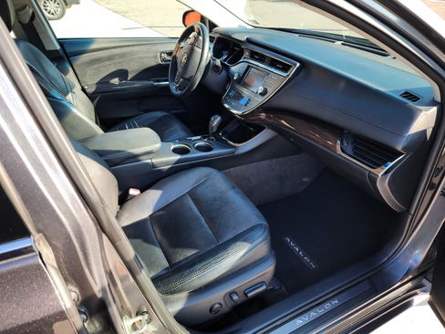 Used 2013 Toyota Avalon Limited FWD image 6