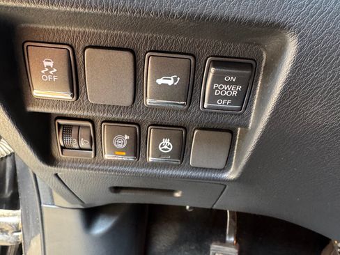 Used 2013 INFINITI JX35 AWD w/ Premium Pkg image 12
