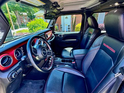 Used 2021 Jeep Gladiator Rubicon AWD/4WD image 14