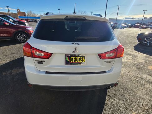 Used 2013 Mitsubishi Outlander Sport LE image 4