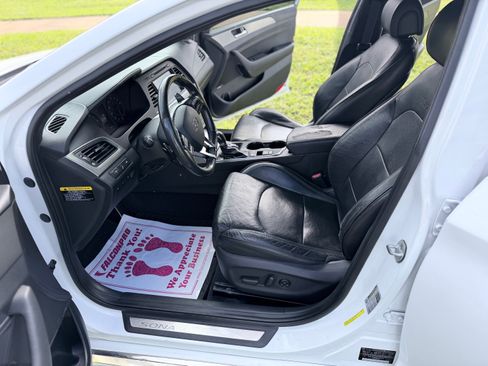 Used 2016 Hyundai Sonata Limited 2.0T image 6