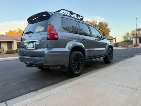 Used 2004 Lexus GX 470 AWD/4WD image 2