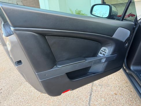 Used 2006 Aston Martin V8 Vantage Coupe 2D image 23