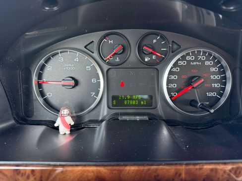 Used 2007 Ford Five Hundred SEL image 6