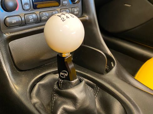 Used 2003 Chevrolet Corvette Convertible w/ Preferred Equipment Group1 image 21