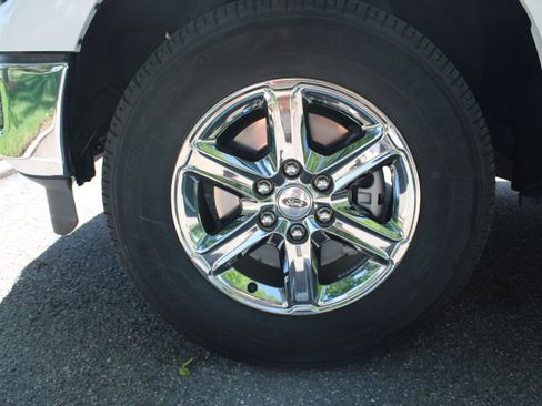Used 2024 Ford F150 XLT w/ Equipment Group 302A MID AWD/4WD image 5