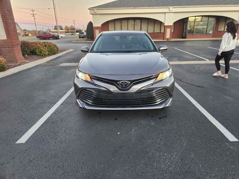 Used 2020 Toyota Camry LE w/ Carpet Mat Package image 8