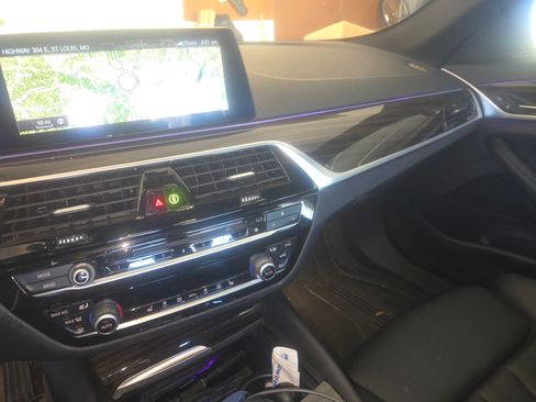 Used 2019 BMW 530i xDrive image 12