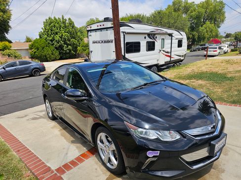 Used 2018 Chevrolet Volt LT w/ LT Driver Confidence Package image 8
