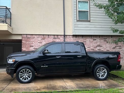 Used 2021 RAM 1500 Laramie w/ Laramie Southwest Edition image 9