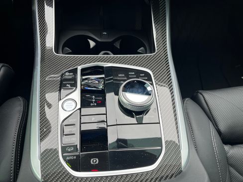 Used 2026 BMW X5 M60i image 15