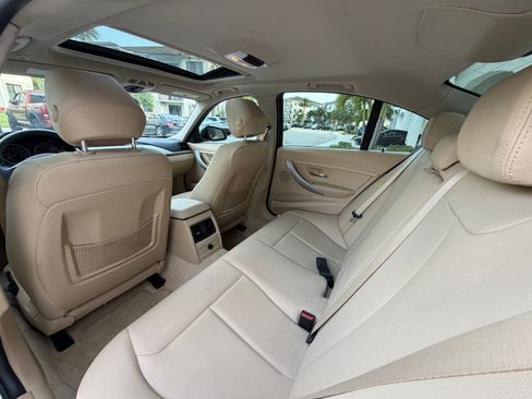 Used 2014 BMW 320i Sedan RWD image 19