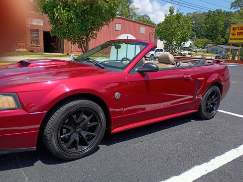 Used 2004 Ford Mustang GT image 2