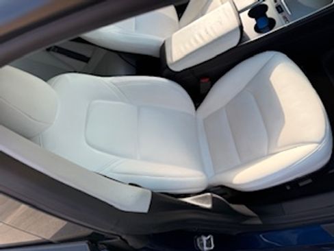 Used 2021 Tesla Model 3 Standard Range Plus image 5