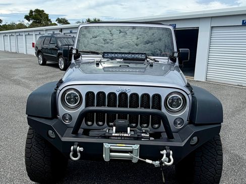 Used 2015 Jeep Wrangler Unlimited Sport w/ Quick Order Package 23S AWD/4WD image 6