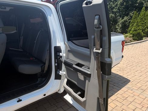 Used 2018 Ford F150 XL w/ Equipment Group 101A Mid RWD image 19