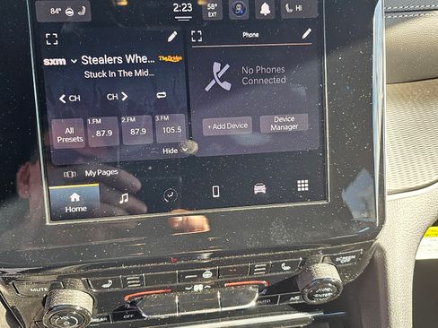 Used 2024 Jeep Grand Cherokee Laredo X w/ Luxury Tech Group I image 23