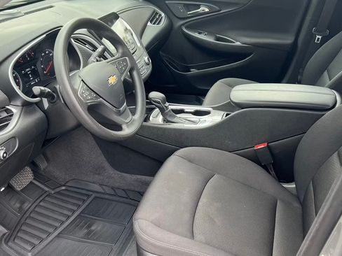 Used 2023 Chevrolet Malibu LT FWD image 14