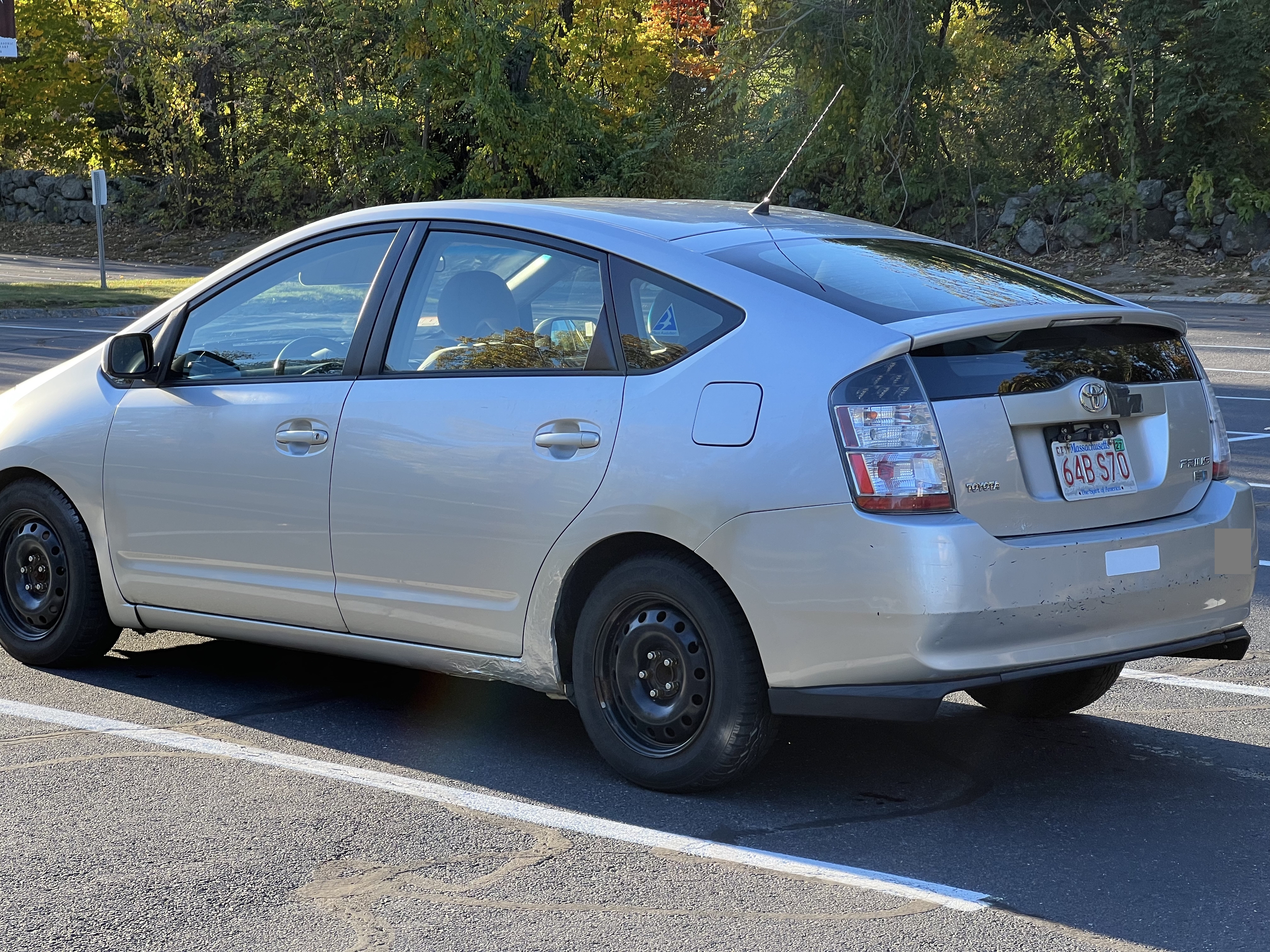 Used 2004 Toyota Prius FWD image 5