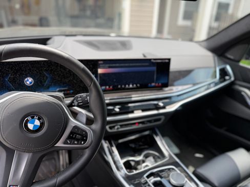 Used 2026 BMW X7 xDrive40i AWD/4WD image 13