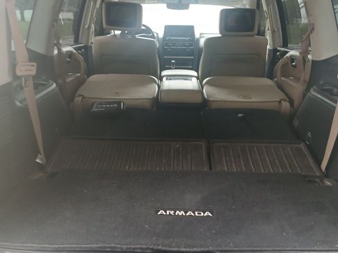 Used 2023 Nissan Armada Platinum w/ Captain's Chairs Package image 9