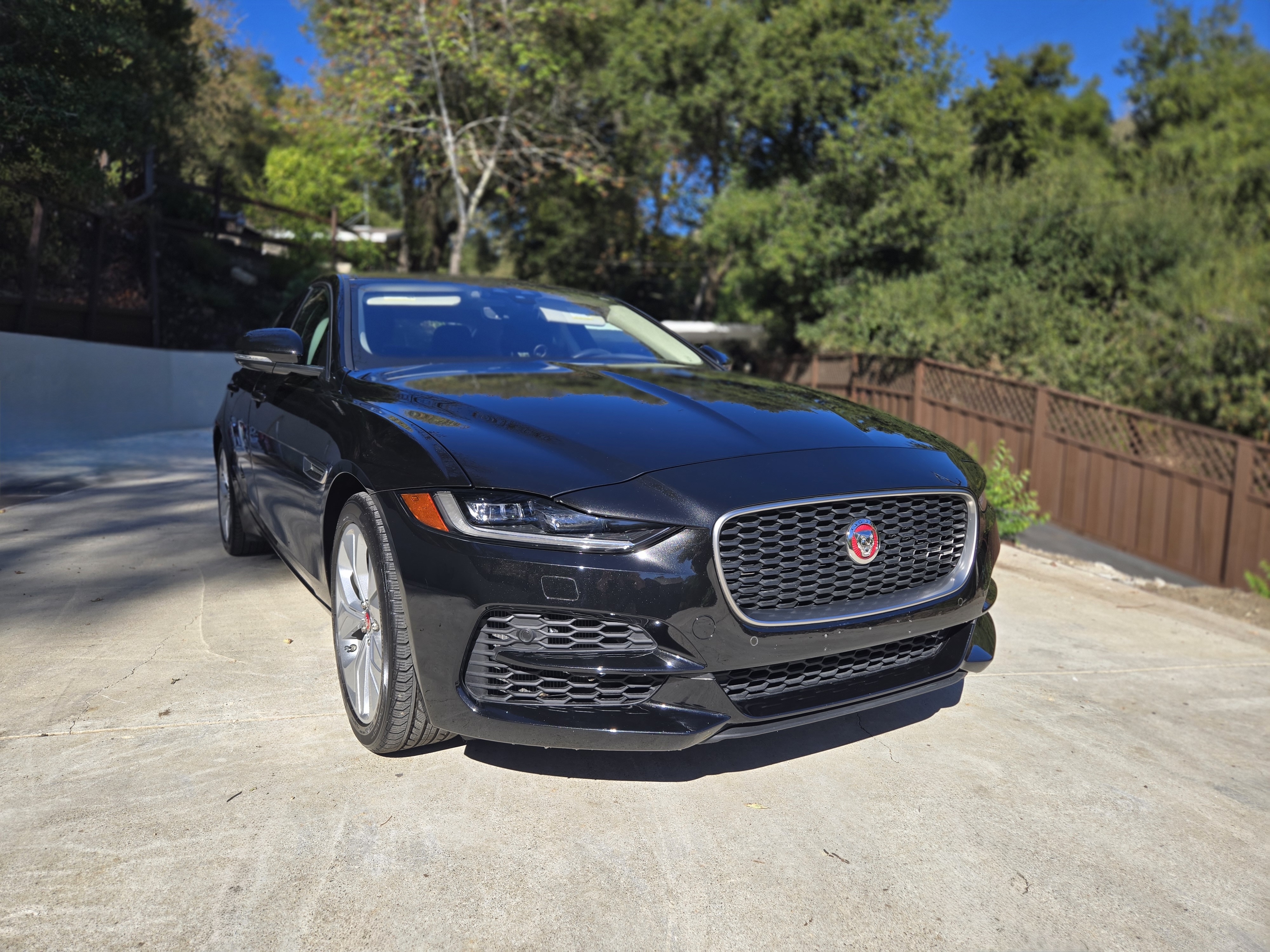 Used 2020 Jaguar XE S AWD/4WD image 8