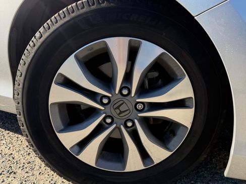 Used 2014 Honda Accord LX image 9