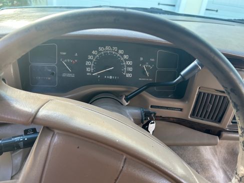 Used 1996 Buick Roadmaster Estate image 20