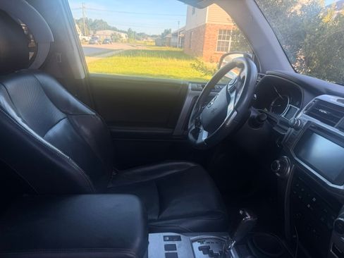 Used 2015 Toyota 4Runner Limited RWD image 19