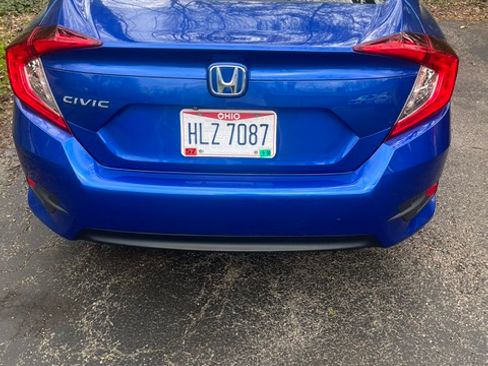 Used 2018 Honda Civic EX image 6