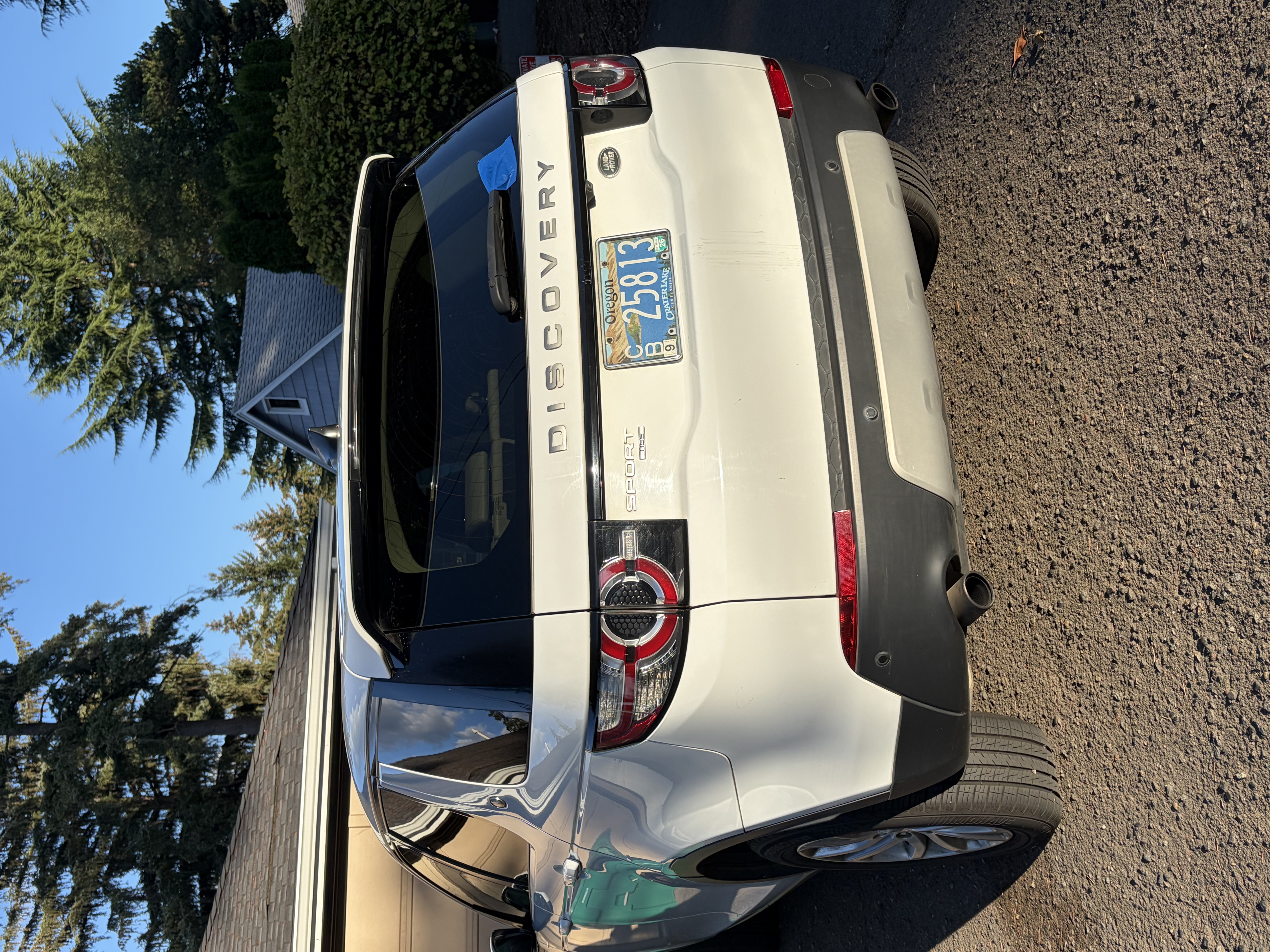 Used 2019 Land Rover Discovery Sport HSE AWD/4WD image 6