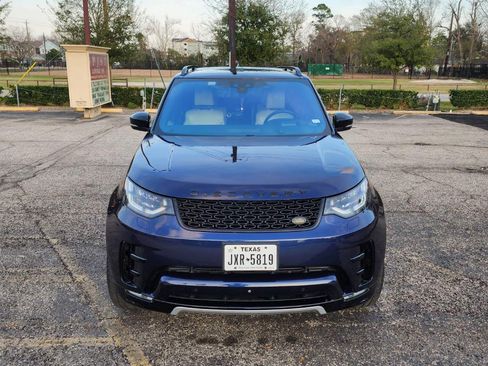 Used 2017 Land Rover Discovery HSE Luxury image 6