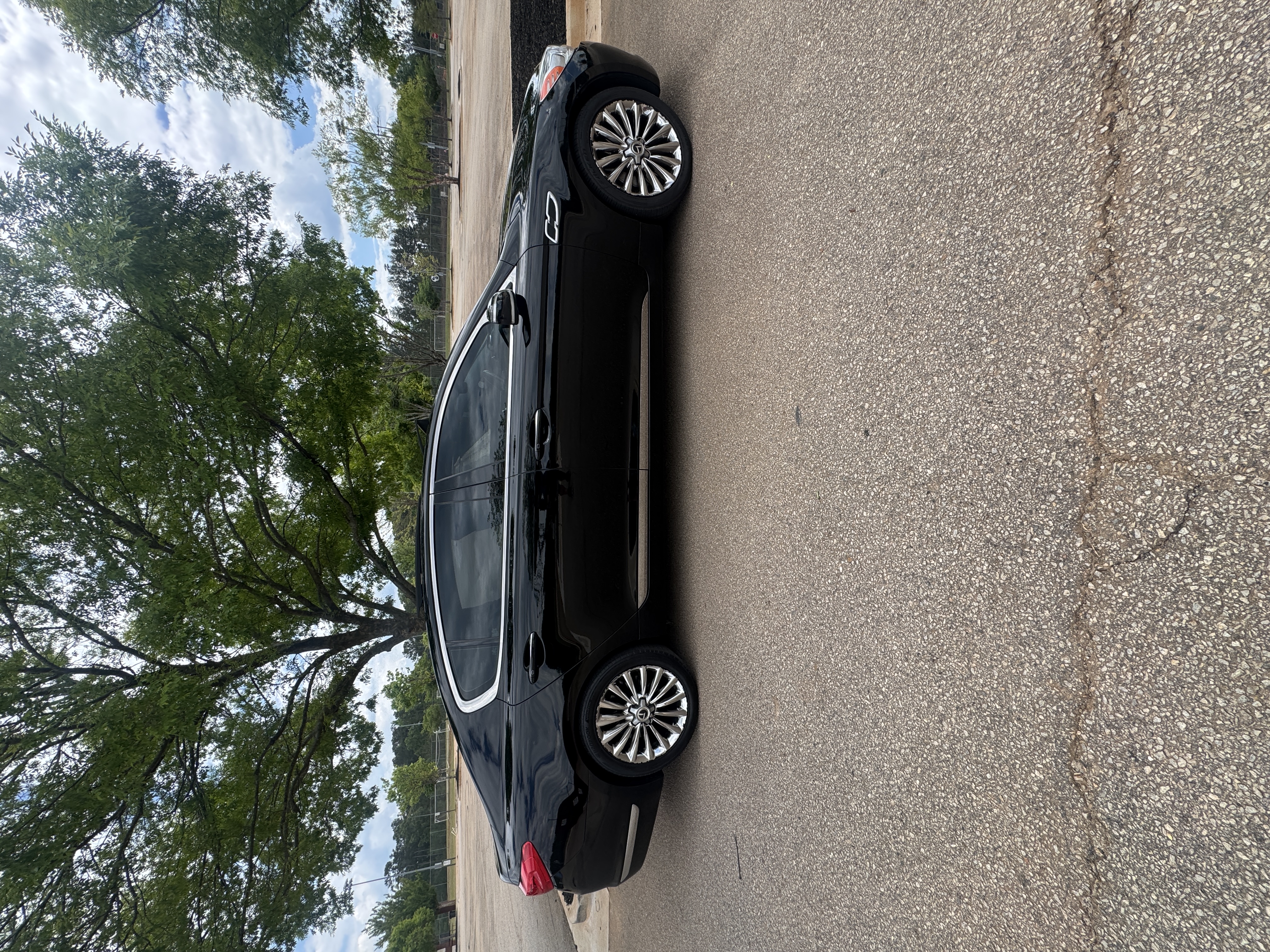 Used 2015 Kia K900 Luxury w/ VIP Package (Discontinued) RWD image 5