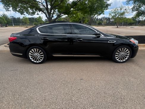 Used 2015 Kia K900 Luxury w/ VIP Package (Discontinued) RWD image 5