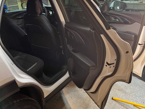 Used 2022 Chevrolet TrailBlazer LT w/ Convenience Package image 8