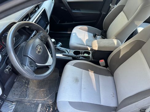 Used 2019 Toyota Corolla LE image 12